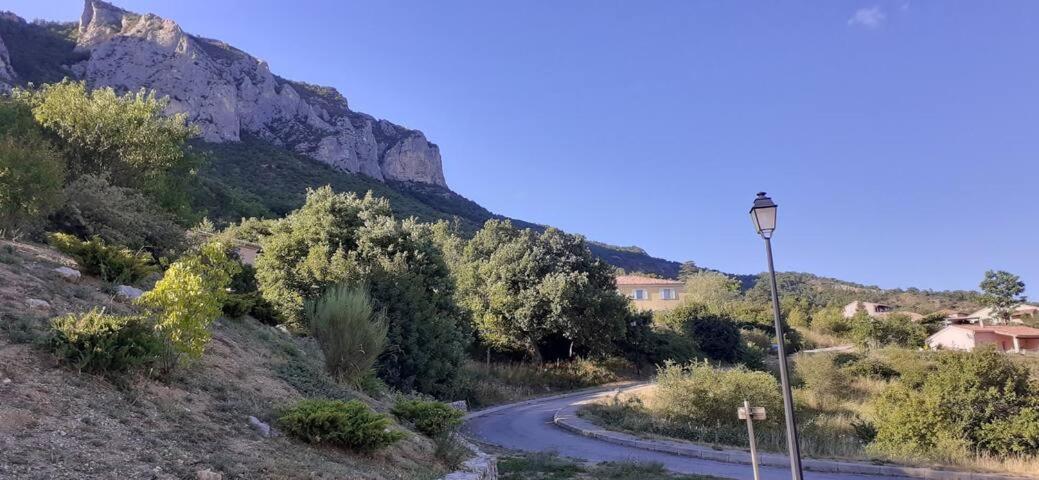 Les Terrasses Du Paradis Orpierre Esterno foto