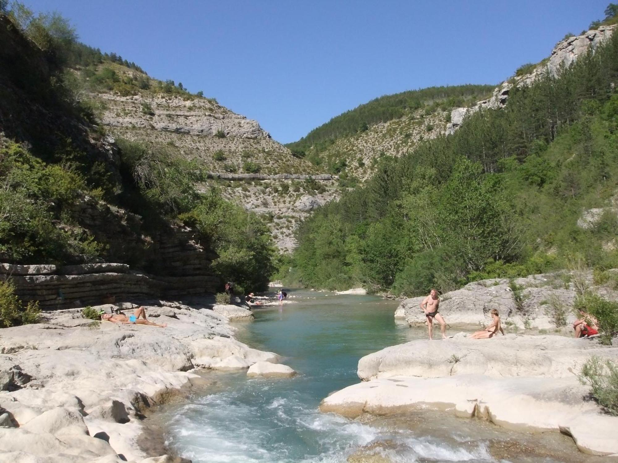 Les Terrasses Du Paradis Orpierre Esterno foto