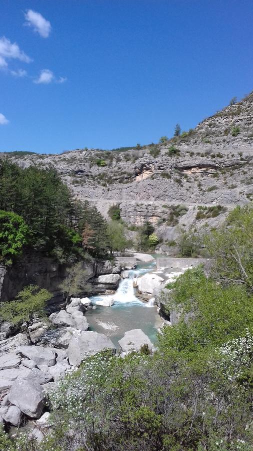 Les Terrasses Du Paradis Orpierre Esterno foto